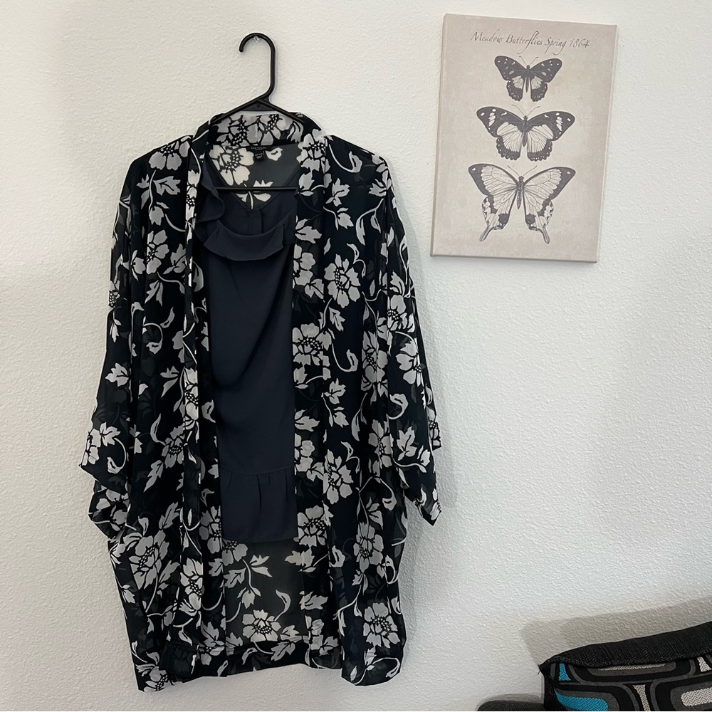 Loft blouse 👚 large and cover
